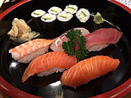 Nomu Sushi food