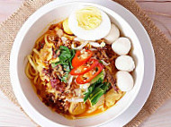 Mee Kari Kak Noor food