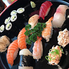 Nomu Sushi food