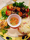 Le Saigon food