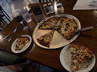 Stone Canyon Pizza Gladstone food