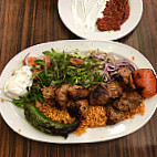 Öz Urfa Kebap Salonu food