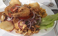 Manyoma Colombiano Peruano food