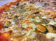 Pizzería Via Appia food