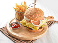 Atan Burger Bikers food