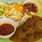 Mjk Adik Nasi Lemak Dan Goreng2 food