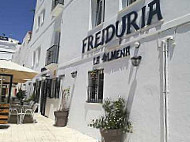 Freiduria La Almena outside