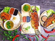 Ikan Bakar Kayu Arang food