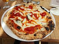 7 Sensi La Pizza Napoletana food