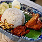 Nasi Lemak Kmie food