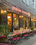 Pasta Lounge outside