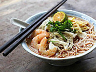 Jann Junaidah Abdullah Mee Kolok Fu Yu Cafe Satok food