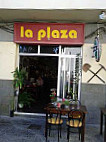 La Plaza inside