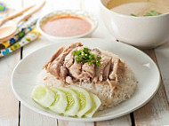 Long Kee Chicken Rice food