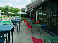 La Cabane Brasserie Maison inside