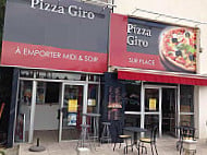 Pizza Giro inside
