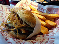 Red Robin Gourmet Burgers And Brews food