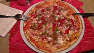Pizzería La Torre De Pizza food