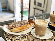 Cafe De Enzo food