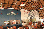 La Lola menu