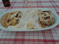 Pizzería El Capricho food