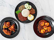 Legasi Nasi Lemak Setia Alam food