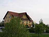 Landhotel Kirchberg outside