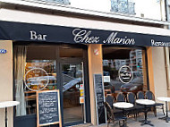 Chez Marion inside