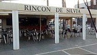 El Rincón De Silvia inside