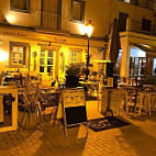 B+cafe Ibiza inside