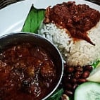 Nasi Lemak Abang Long Fadil food