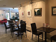 Art Cafe Bistro inside