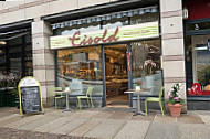 Café Eisold Am Fetscherplatz inside