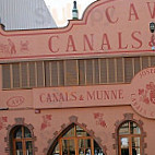 Cavas Canals I Munne inside