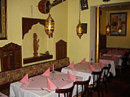 Sur Mandir Indische Spezialitaeten inside