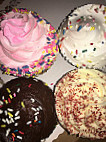 Calandra's Bakery food