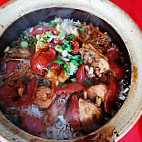 Claypot Sisters Shā Bāo Jiě Mèi food