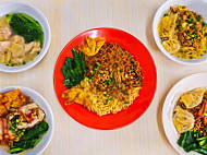 Yuan's Noodle Empire food