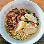 88 Lawas Mee Kolok food