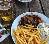 Biergarten Schwaneninsel food