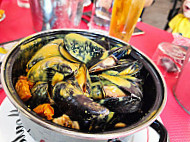 Moules And Beef Andernos food