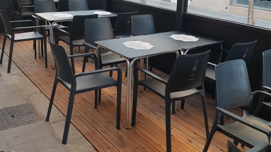 restaurant image