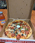 Frank's Pizza food