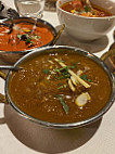 Curry Canela food
