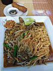 Mee Mee's Authentic Thai Cuisine food