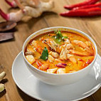 Romzee Tomyam food