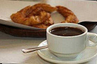 Churrería-cafetería El Tallero food