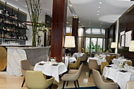 Restaurant de l'Hotel Montalembert food