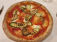 Pizzeria Mio food