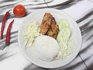 Nasi Ayam Bakar (bukit Cherakah) food
